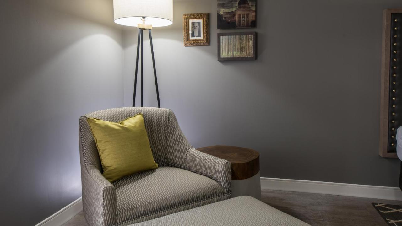 Hotel Indigo Hattiesburg By Ihg Oda fotoğraf