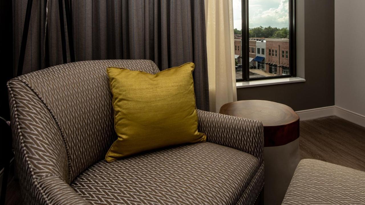 Hotel Indigo Hattiesburg By Ihg Oda fotoğraf
